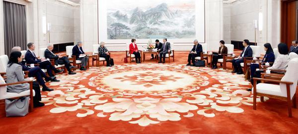 焦点娱乐官方:王毅:希望美国新政府走好未来4年中美互动的第一步